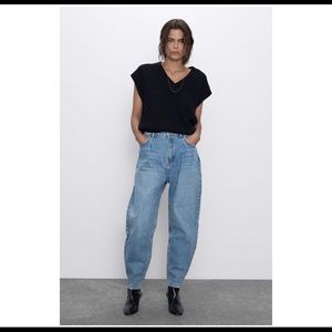 Zara slouchy jeans light wash Sz 6 never worn